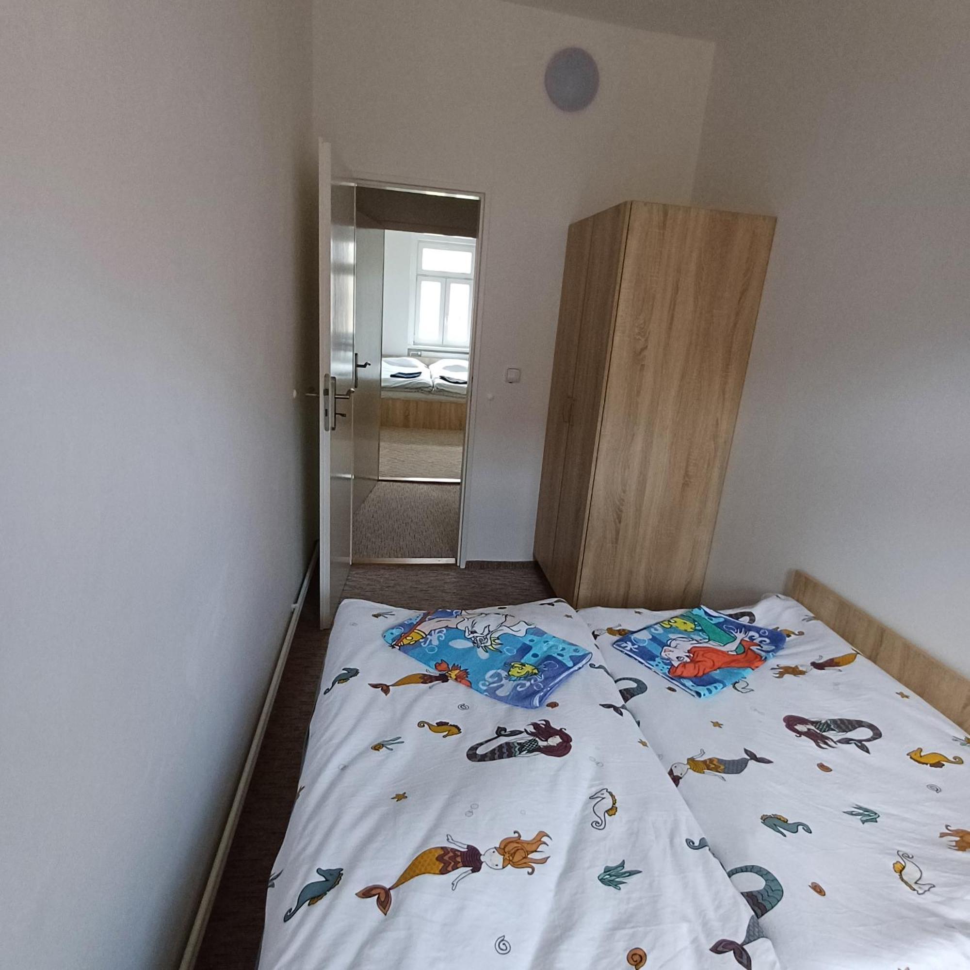 Ap 5 Alice Near Springs - 4 Rooms Карлові Вари Екстер'єр фото